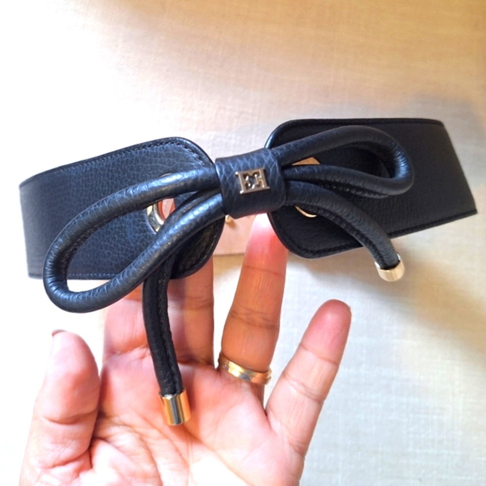 ESCADA made in italy black leather belt